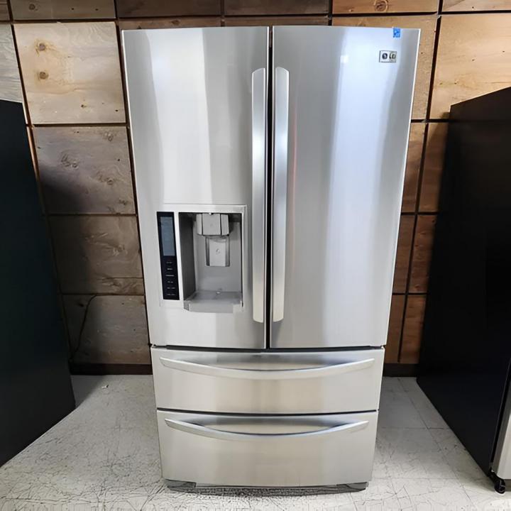 Crystal Electro offers a wide range of refrigerators and freezers.