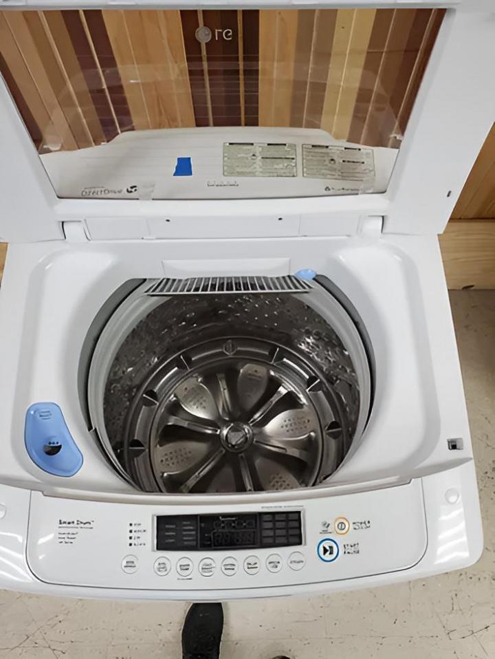 Washer and dryer product store Laval